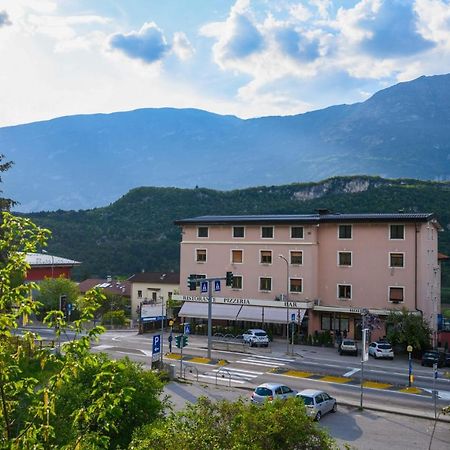 Almamed Hotel San Leonardo Vigolo Baselga Bagian luar foto
