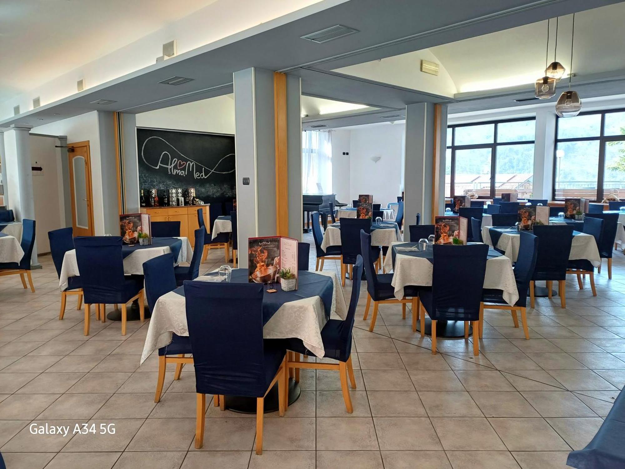 Almamed Hotel San Leonardo Vigolo Baselga Bagian luar foto