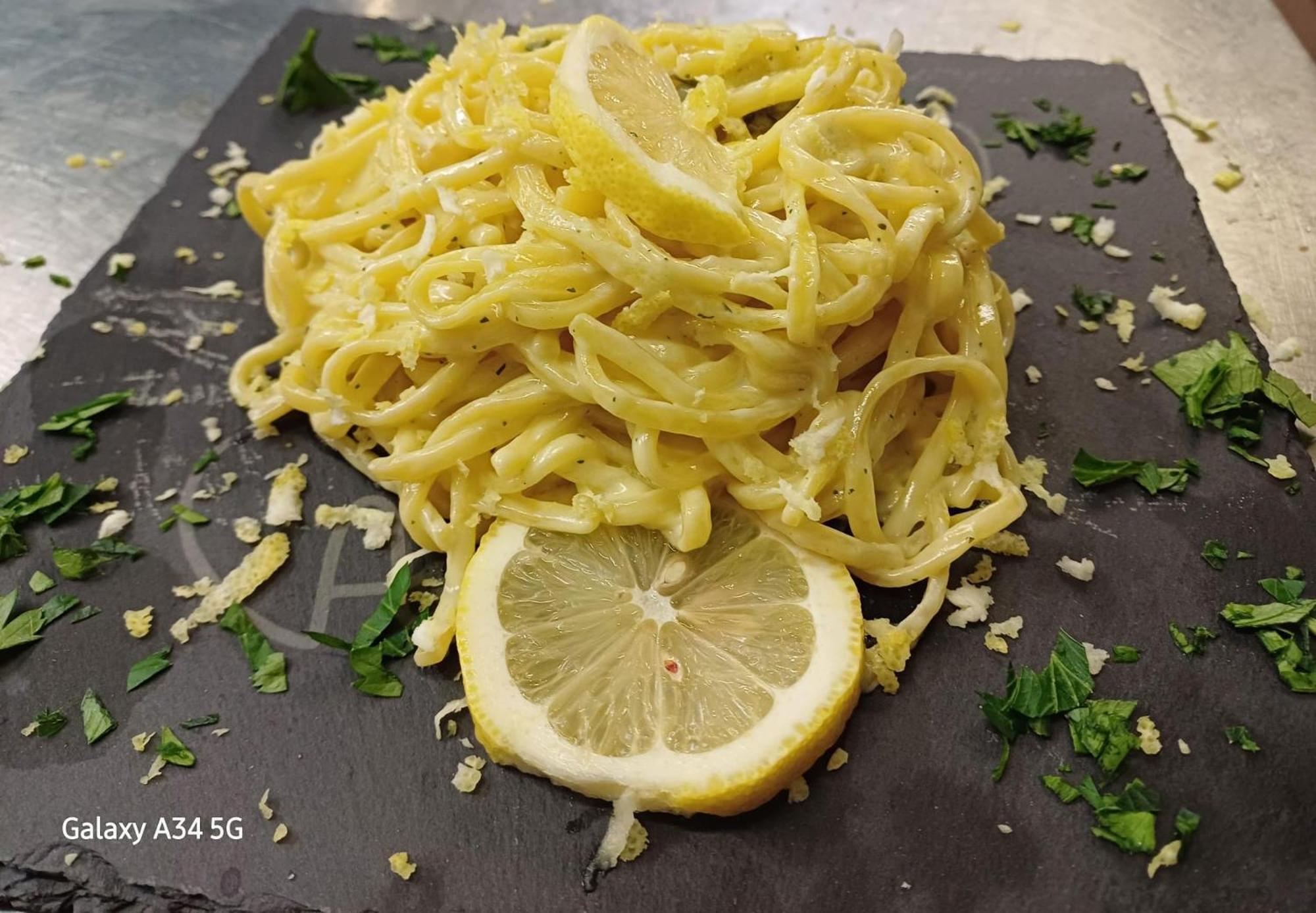 Almamed Hotel San Leonardo Vigolo Baselga Bagian luar foto
